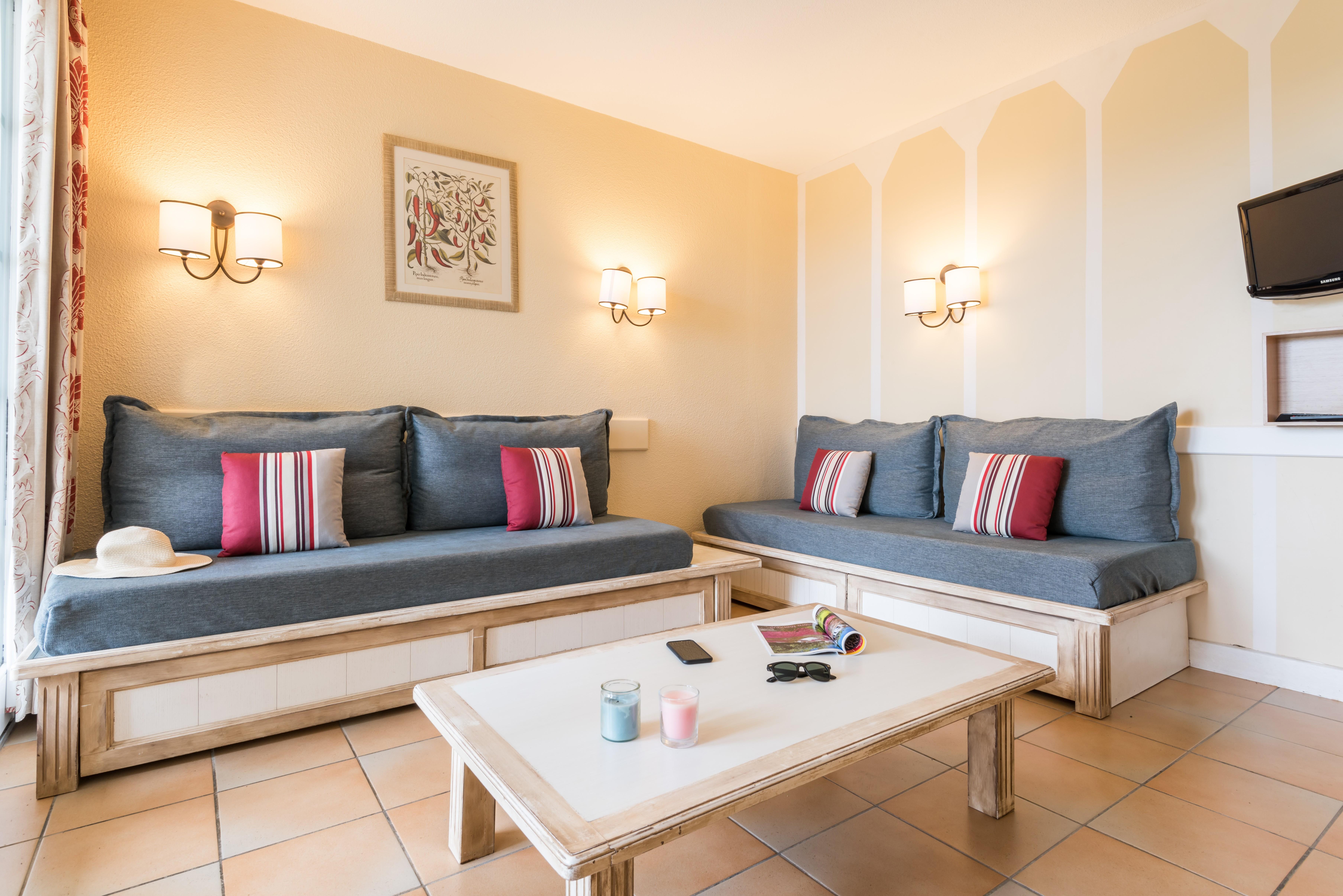 Residence Pierre & Vacances Le Domaine De Bordaberry ユリューニュ エクステリア 写真