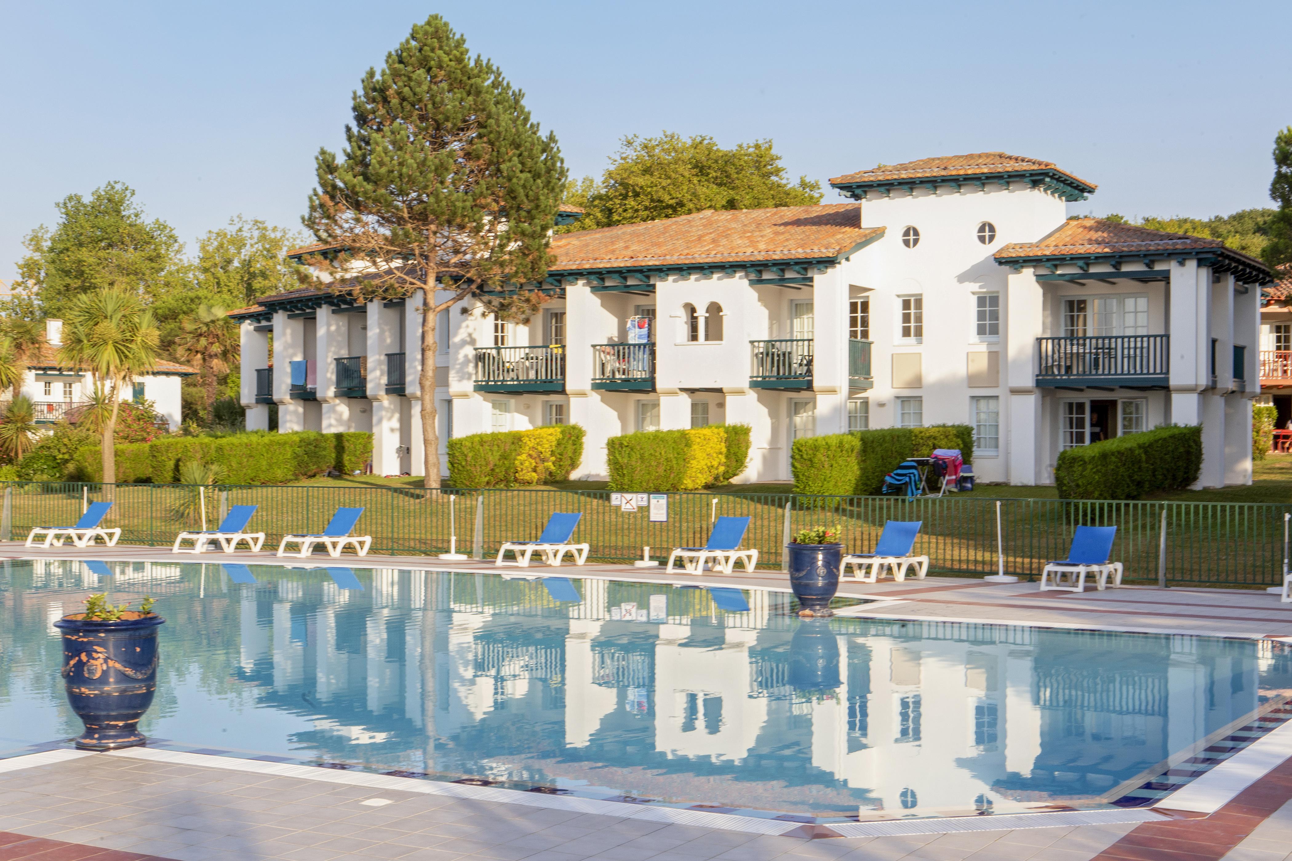 Residence Pierre & Vacances Le Domaine De Bordaberry ユリューニュ エクステリア 写真