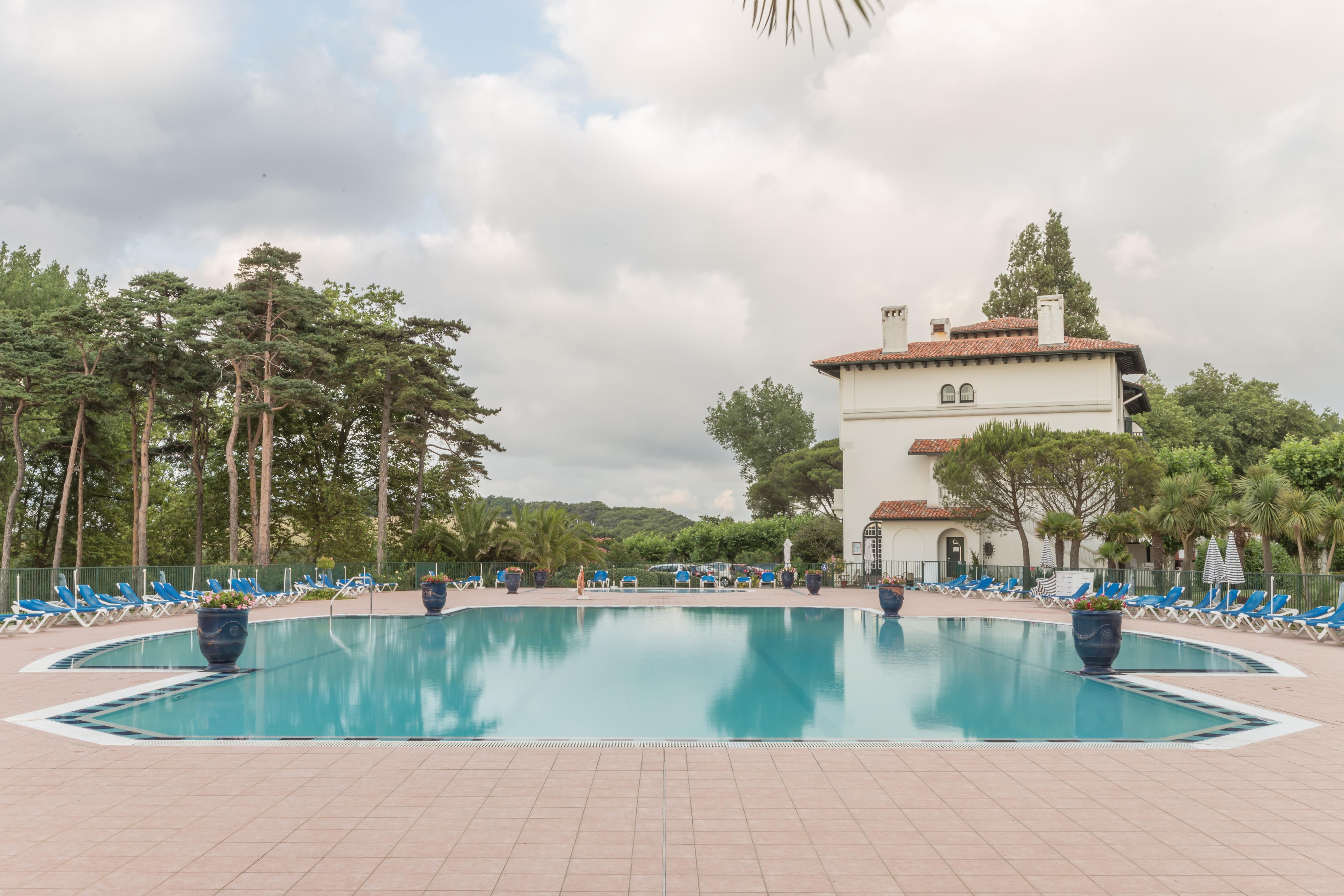 Residence Pierre & Vacances Le Domaine De Bordaberry ユリューニュ エクステリア 写真