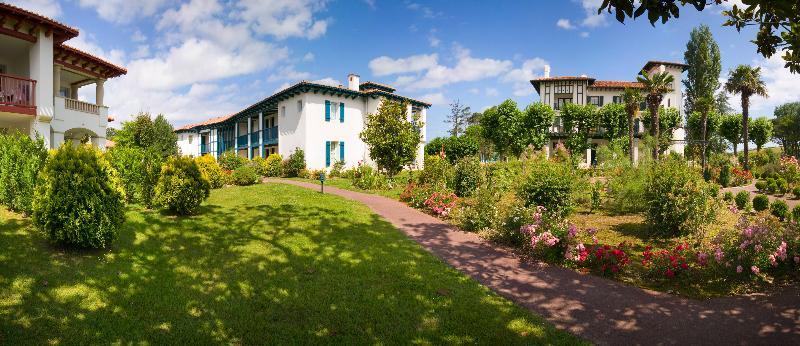 Residence Pierre & Vacances Le Domaine De Bordaberry ユリューニュ エクステリア 写真