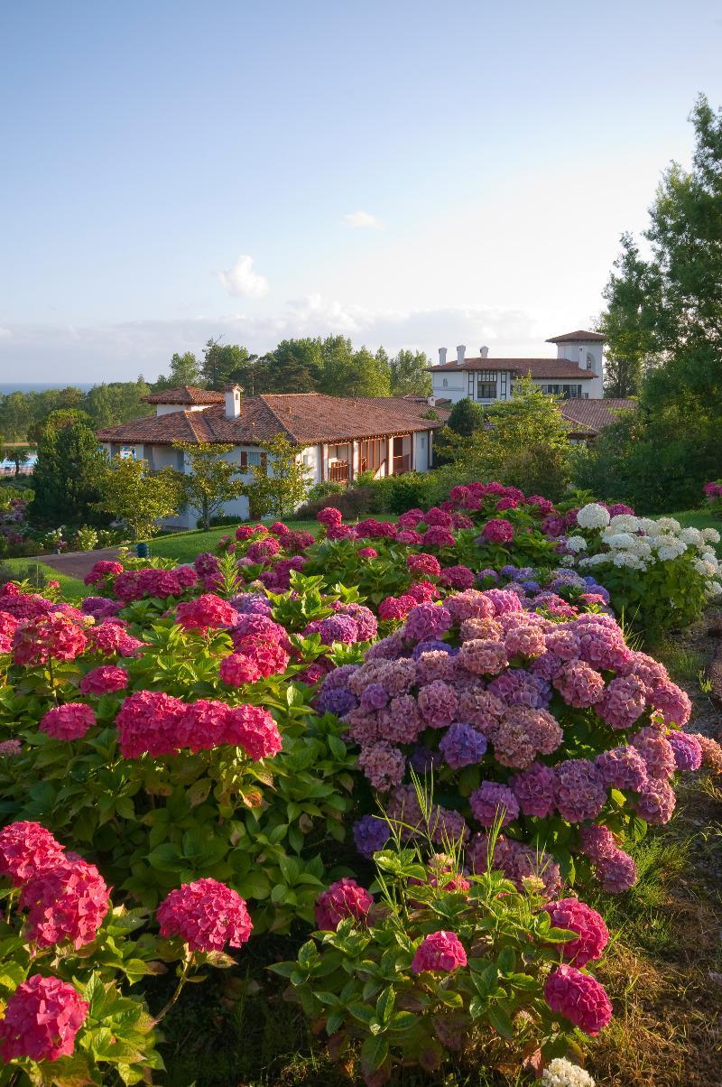 Residence Pierre & Vacances Le Domaine De Bordaberry ユリューニュ エクステリア 写真